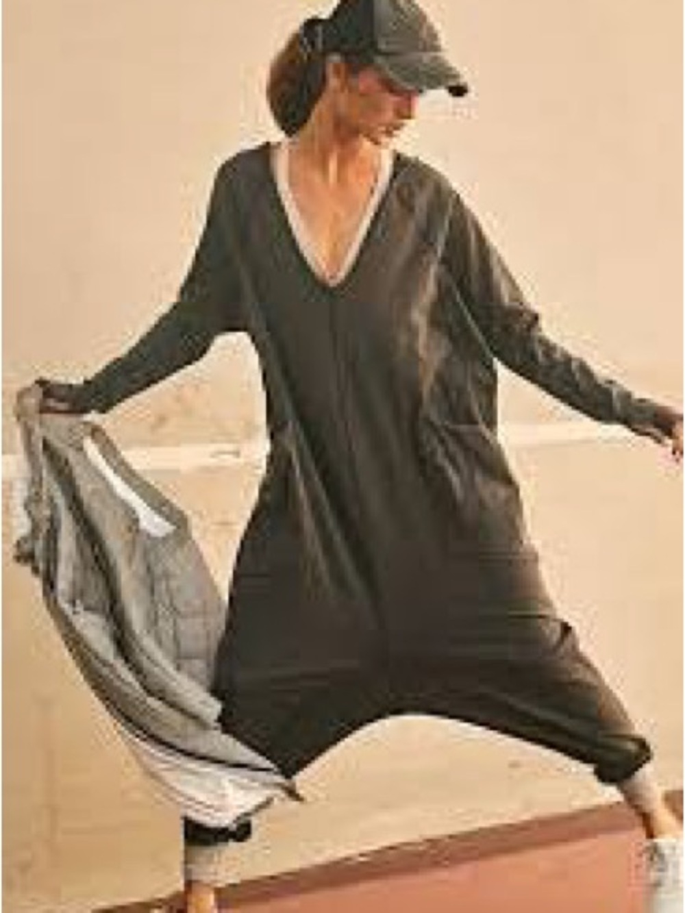 Free People Movement Hot Shot Long Sleeve Hooded One Piece
Jumpsuit Size Medium